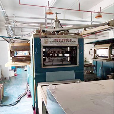 Máquina de termoformado de tazas de 8000 kg usada con anchura máxima de 750 mm