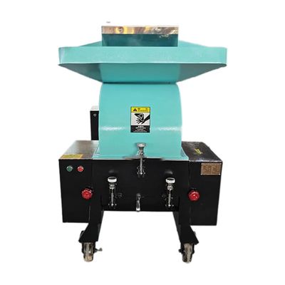 Máquina de trituración de plástico pequeña controlada por botón