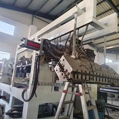Extrusora de doble tornillo de plástico de 220V/380V con sistema de servoacción y longitud de tornillo de 33 1