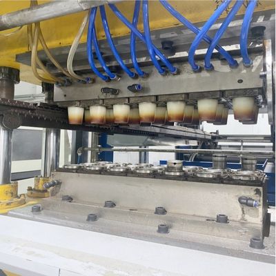 Máquina de copas de plástico desechables controlada por PLC con capacidad de peso de 7000 kg