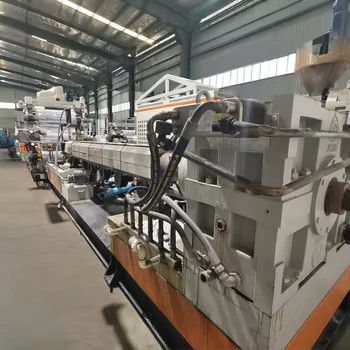 Máquina de extrusión de plástico de longitud de tornillo 33 1 personalizable con sistema de control PLC