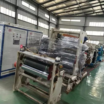 Extrusores de plástico usados Sistema de enfriamiento por agua Mejorar la eficiencia y reducir los costes