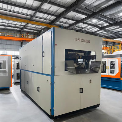 Máquina de termoformado de plástico enfriada con agua para vasos desechables Profundidad máxima de formación 220 mm