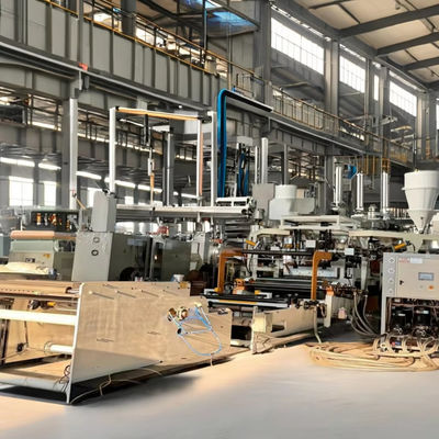 Máquina de extrusión de plástico de 380 V con sistema de control PLC y diseño de tornillo personalizado